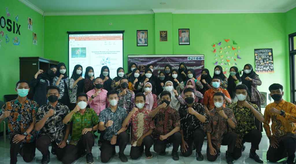 Dosen Ilkom Gelar Pelatihan Bagi Pengurus Pramuka 1 - Universitas Amikom Purwokerto Man 2 - S1 Program Studi Ilmu Komunikasi